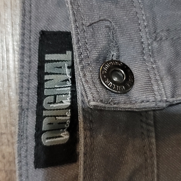 Gently Loved like new grey straight cut jeans by Nicole Miller original size 4 - Picture 3 of 8